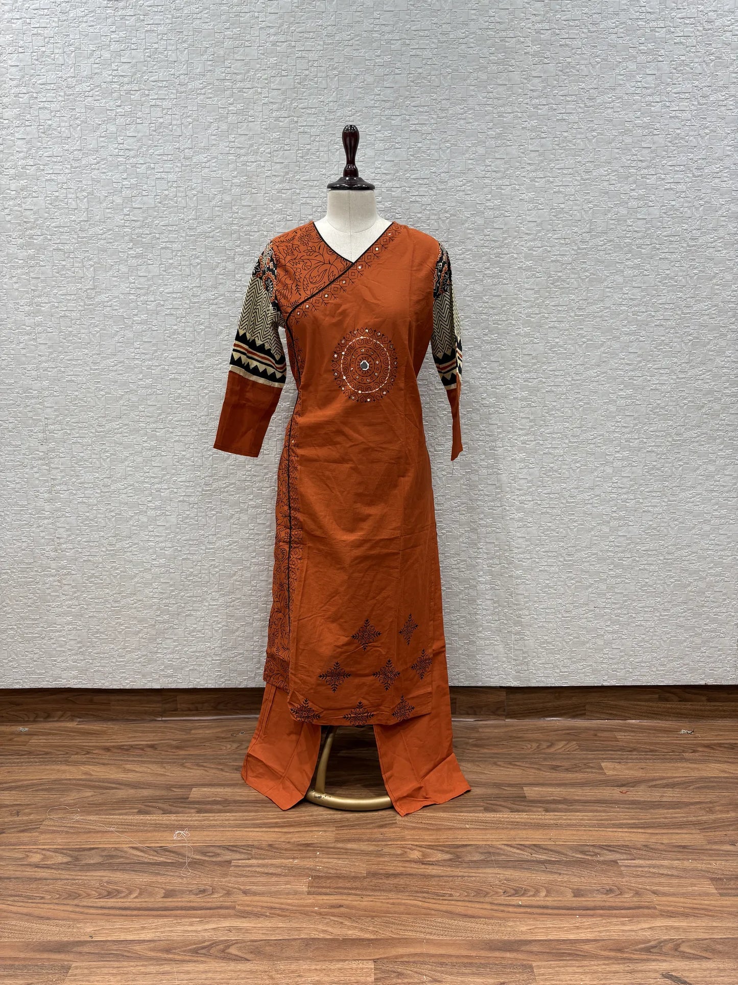 Gerua Mandala Dupatta Set 162-14-64