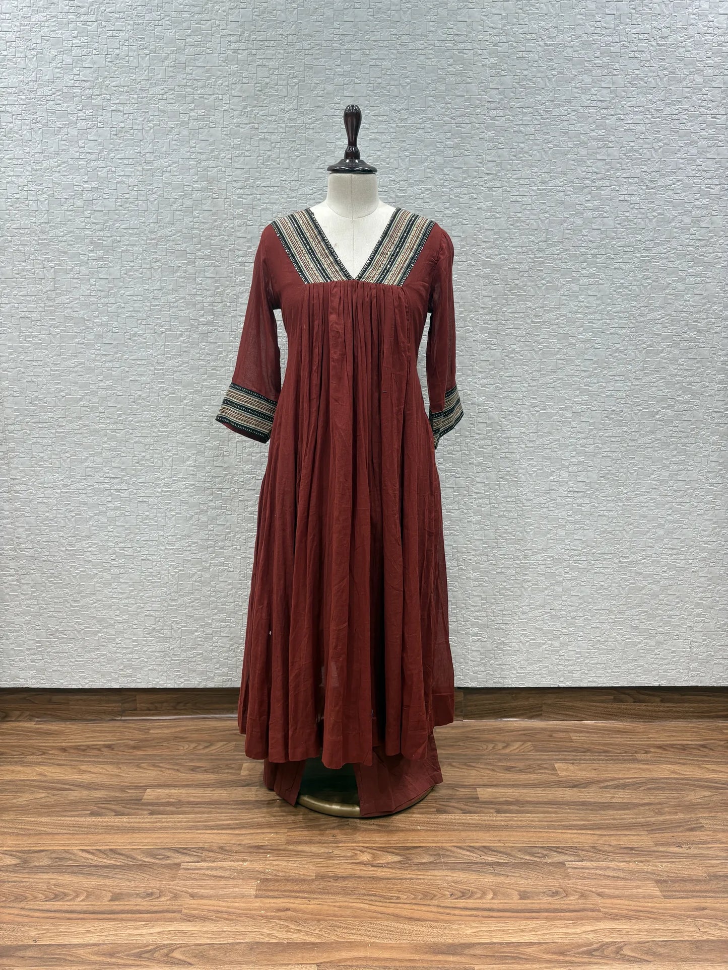 V Ghera Dupatta Set 2348-1-52