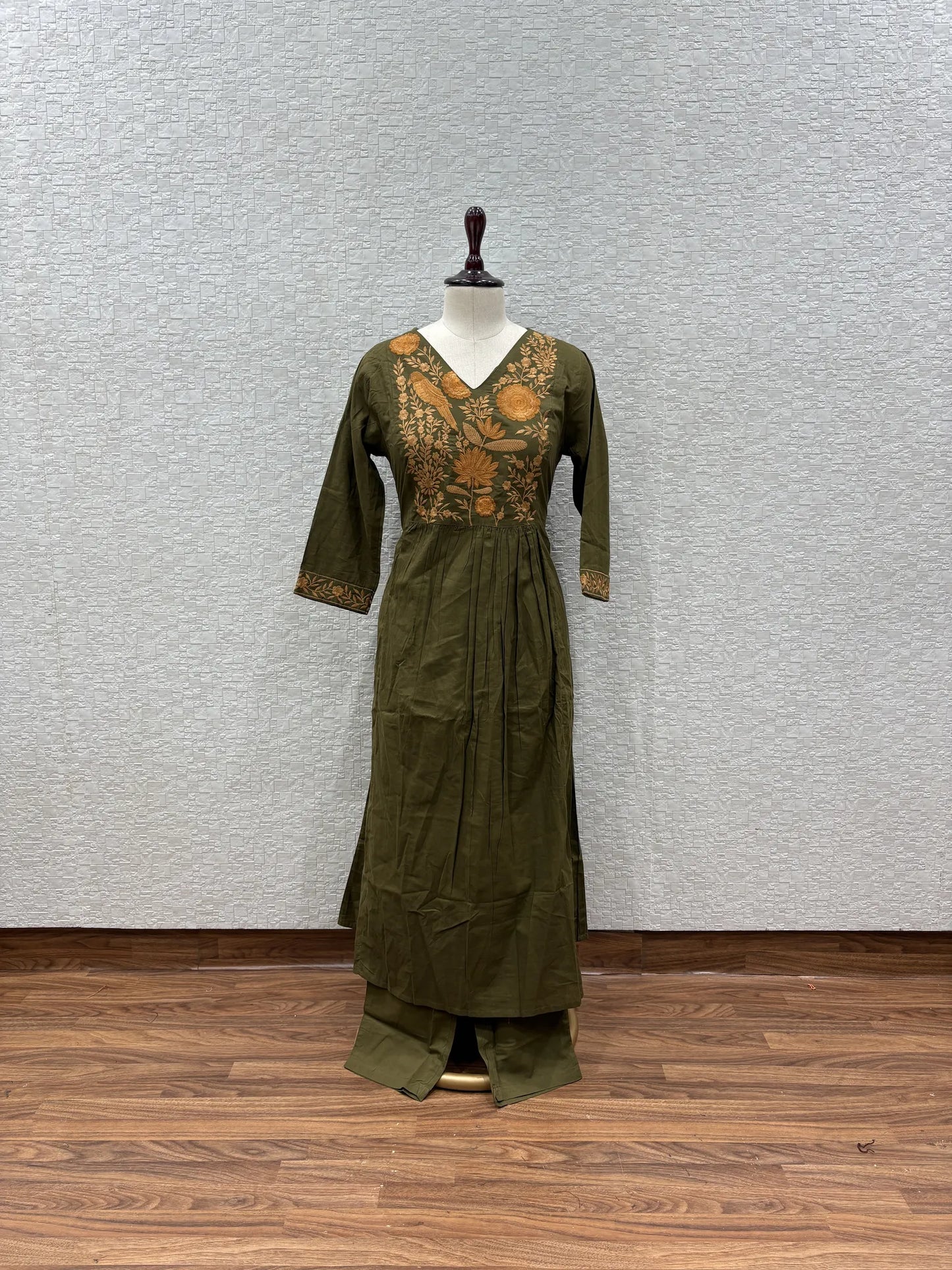 Olive Golden Sparrow Dupatta Set