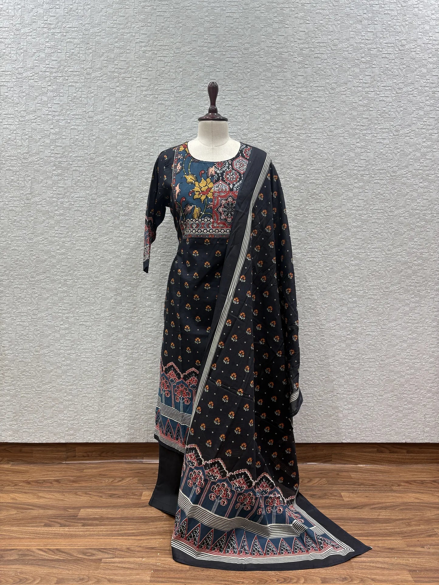 Kalamkari Buti Dupatta Set 3864-2-2