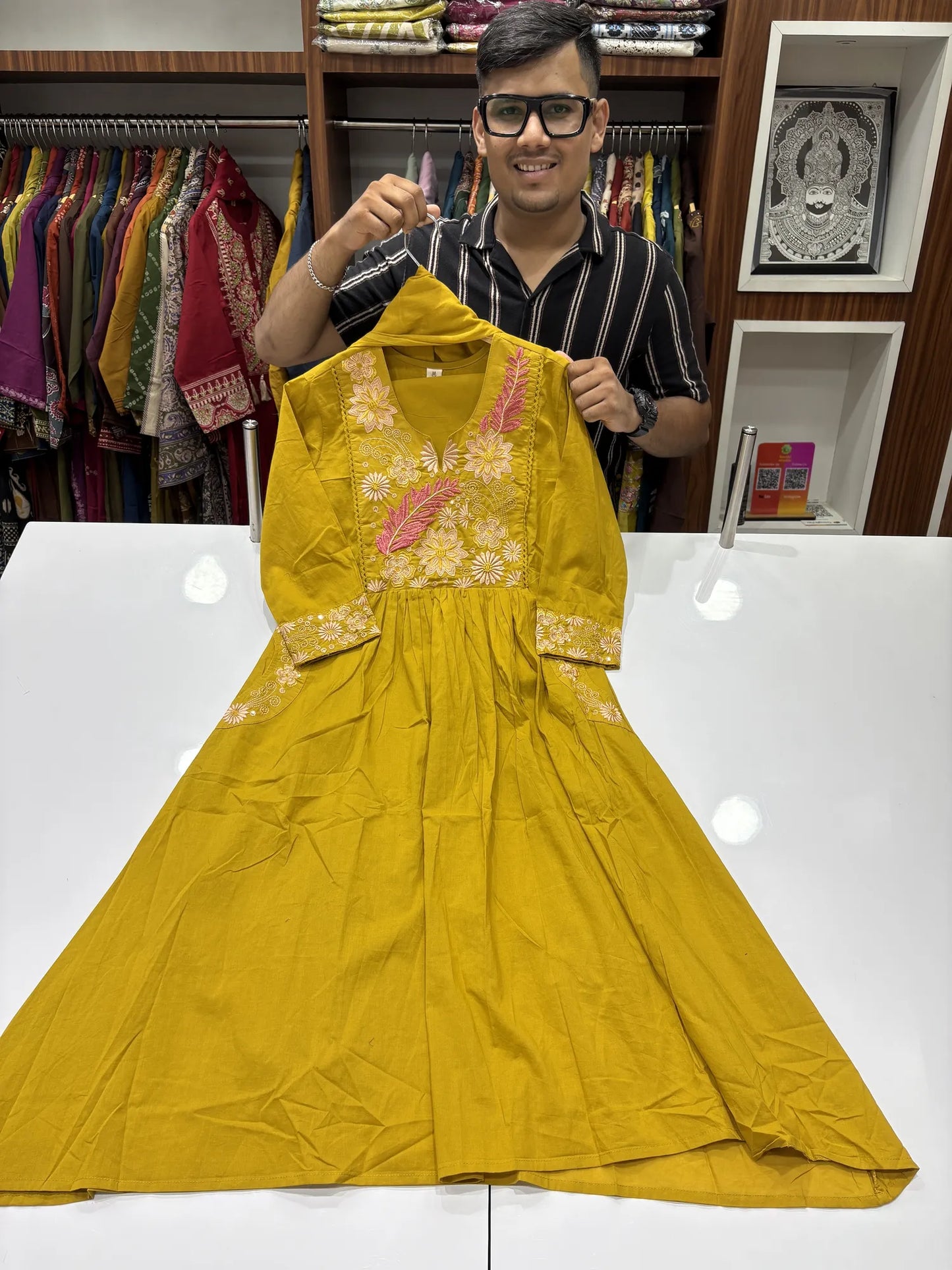 Mustard Daisy Feather Flared Dupatta Set 147-11-60