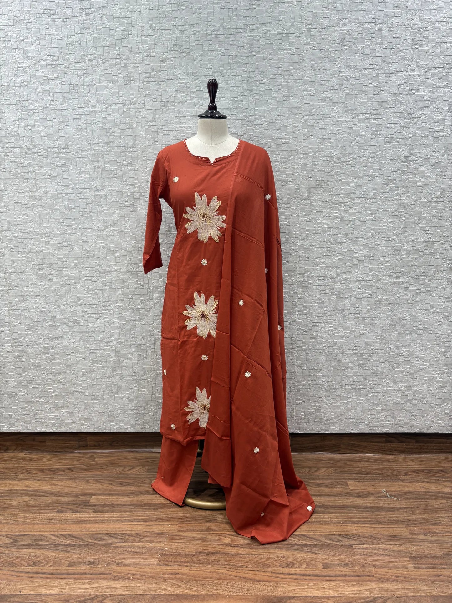 Rust Daisy Dupatta Set 147-15-60