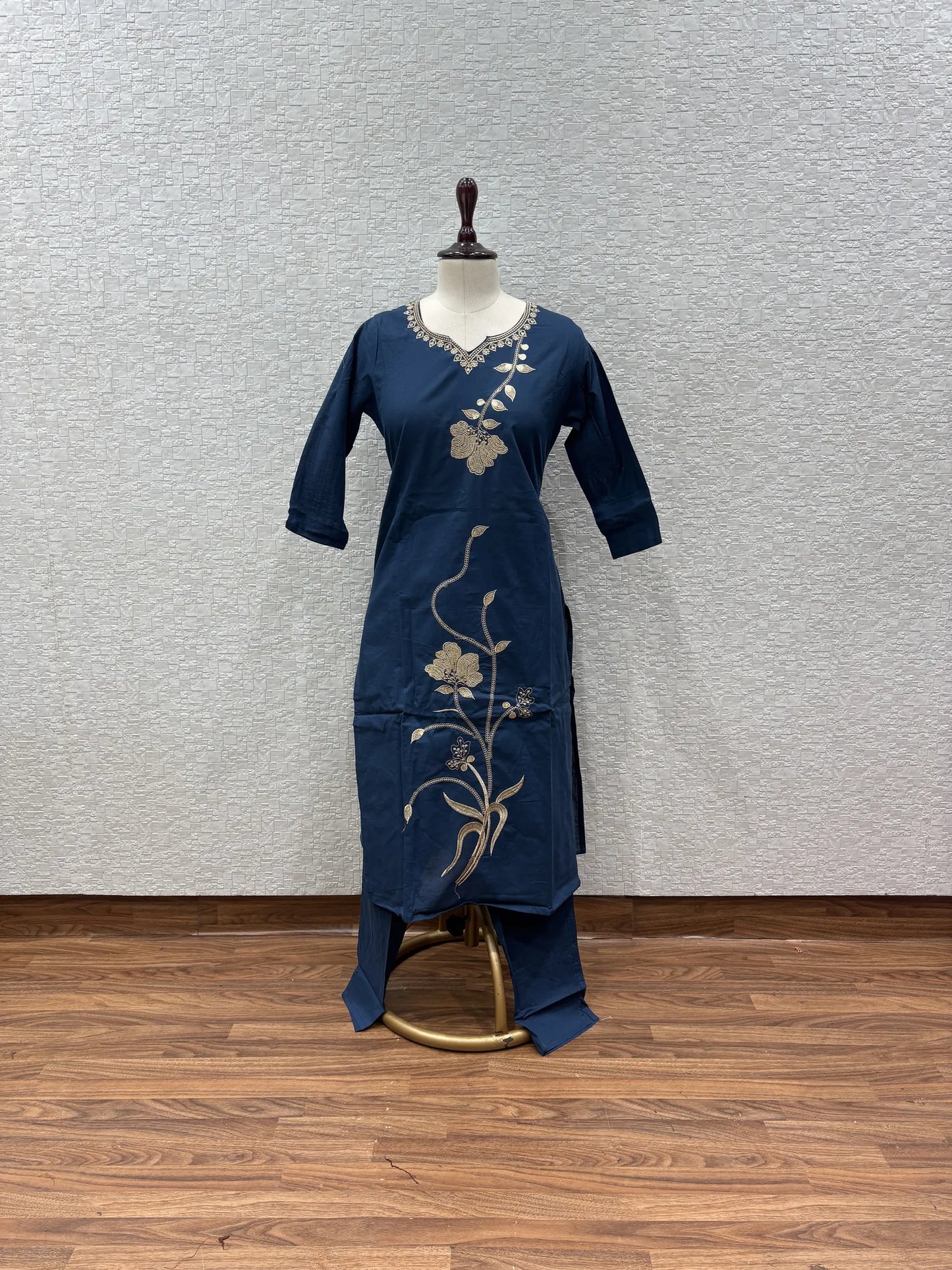 Trailing Blossom Embroidered Dupatta Set 147-16-60