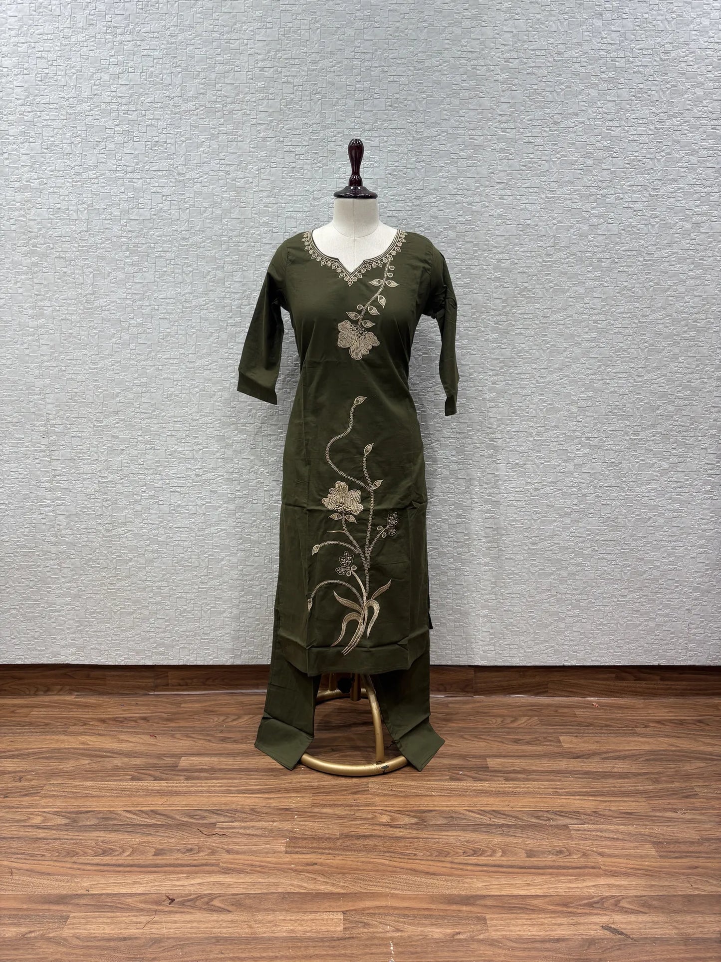 Trailing Blossom Embroidered Dupatta Set 147-16-60