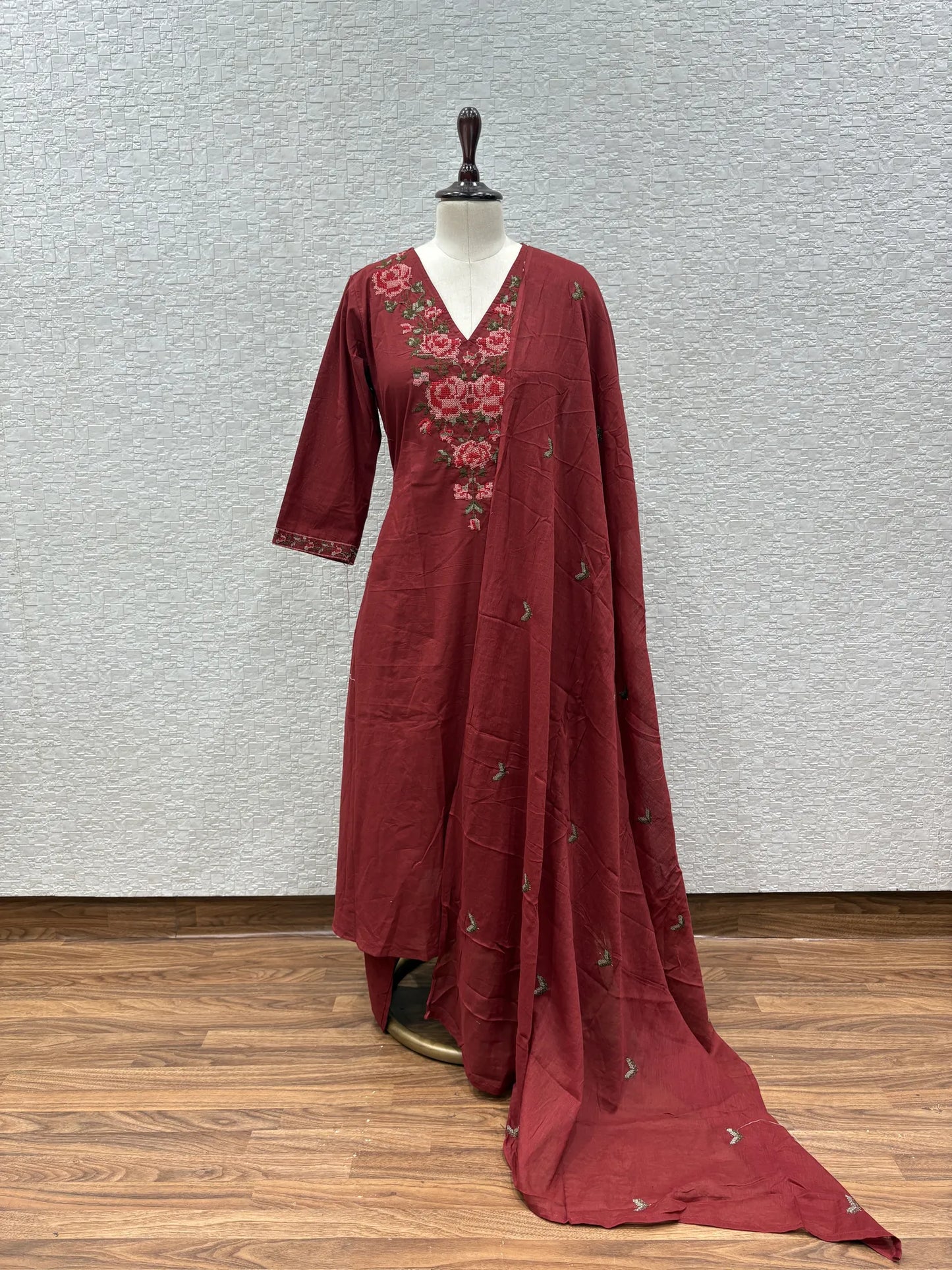 Rose Cross Stitch Dupatta Set 162-10-63