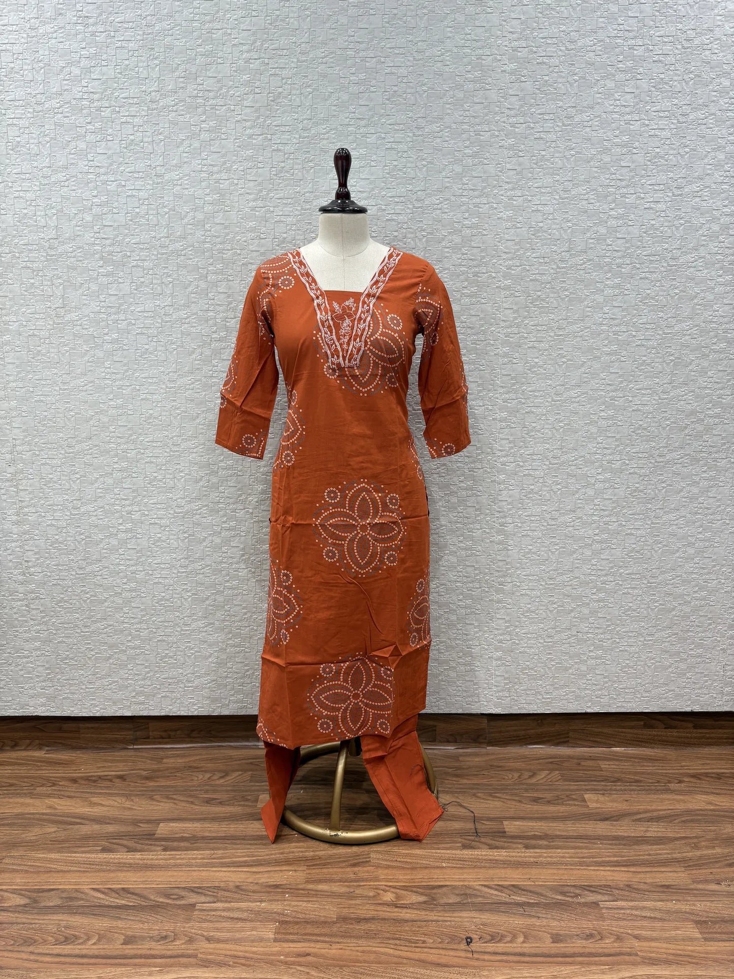 Bandhani Medallion V-Neck Dupatta Set 162-3-63