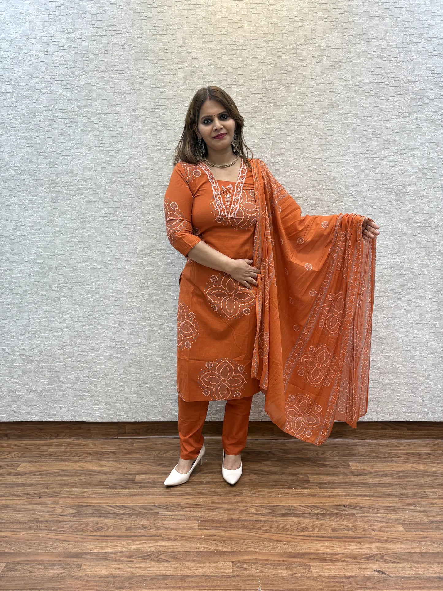 Bandhej Threadwork V Neck Dupatta Set 162-3-63