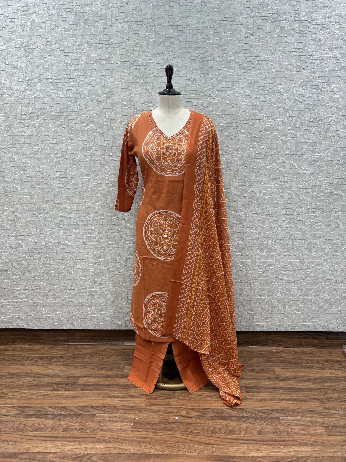 Bandhani Circle Mirror Dupatta Set 162-4-63