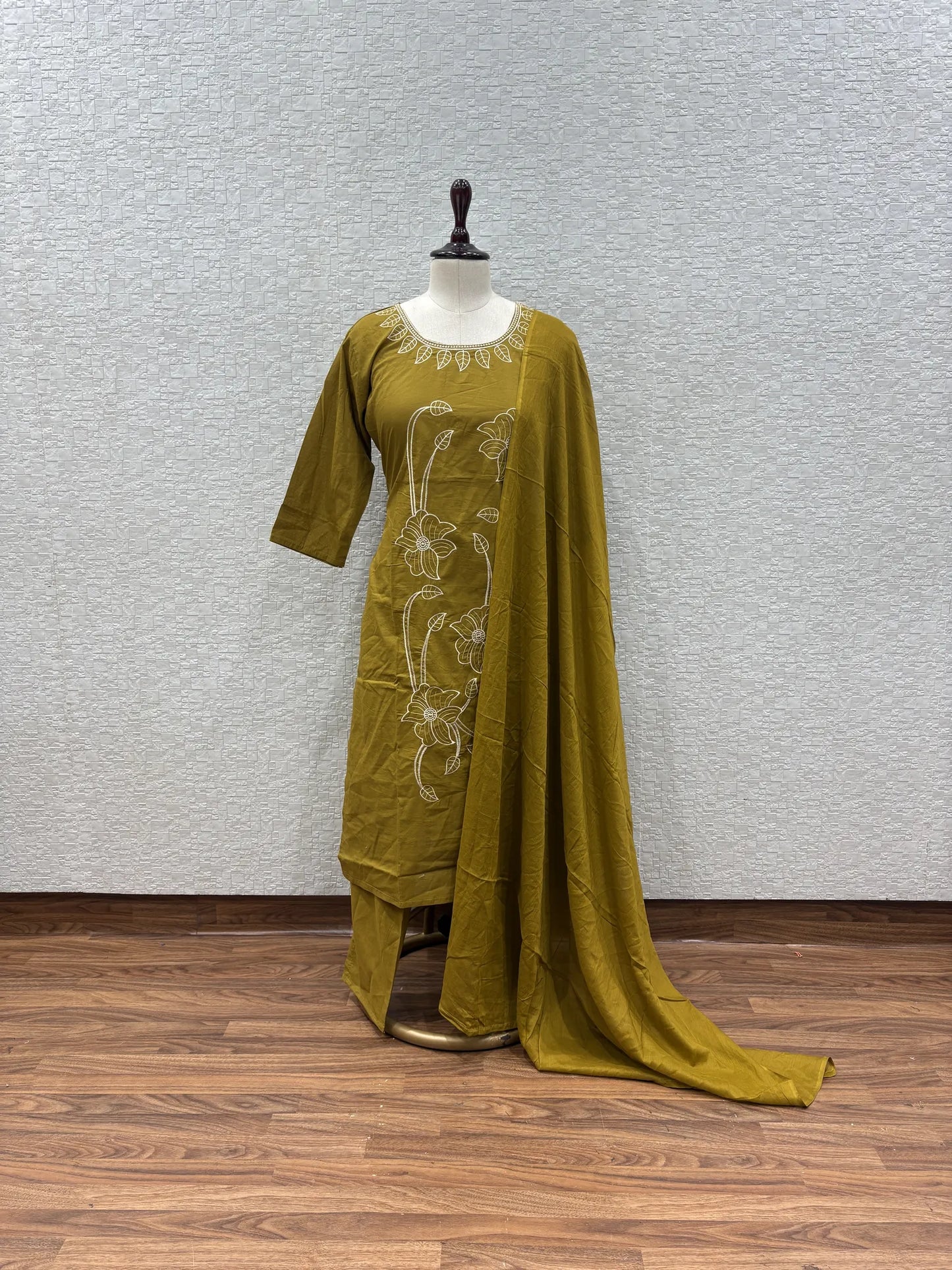Tonal Embroidered Dupatta Set 162-5-63