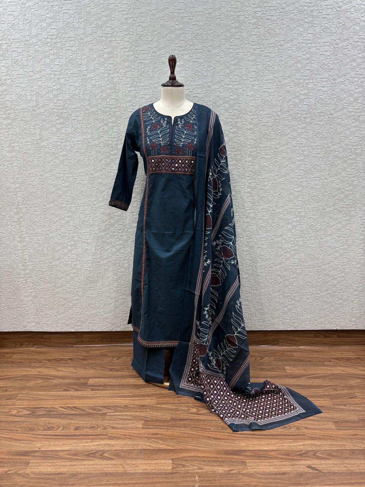Lotus Leaf Mirror Yoke Dupatta Set 2395-7-56