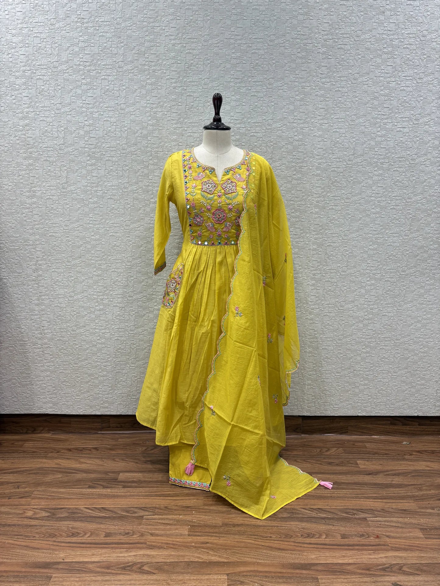 Floral Mirror Pocket Dupatta Set 2610-6-57