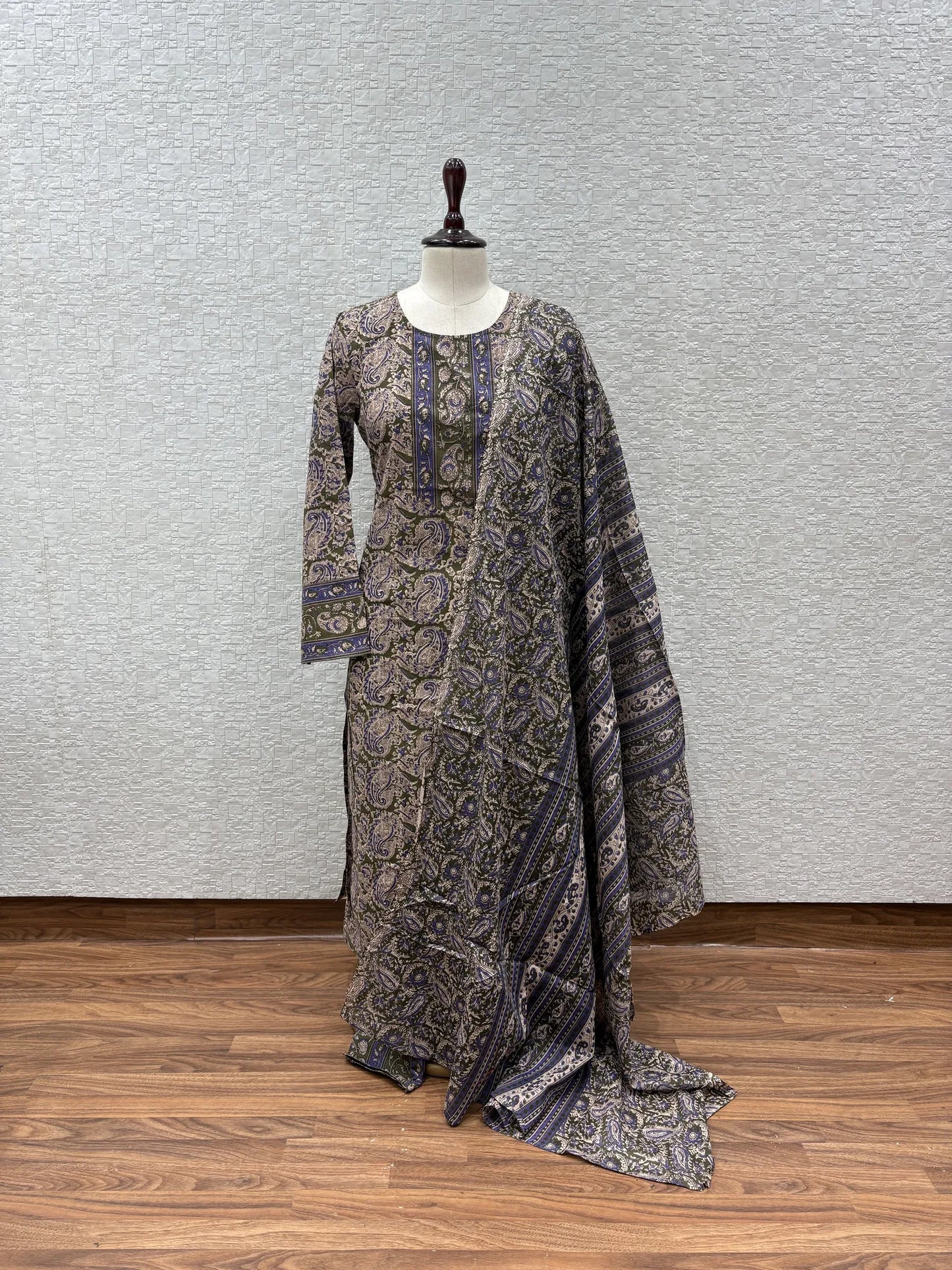 Olive Paisley Dupatta Set 179-1-6