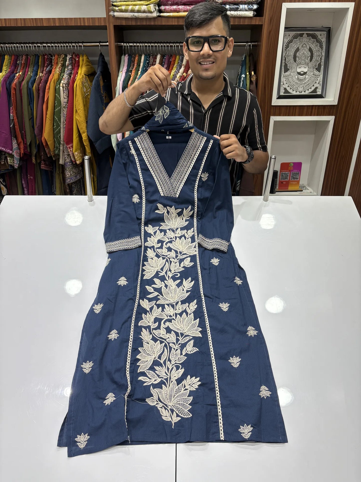 Lotus Vine Dupatta Set 147-13-60