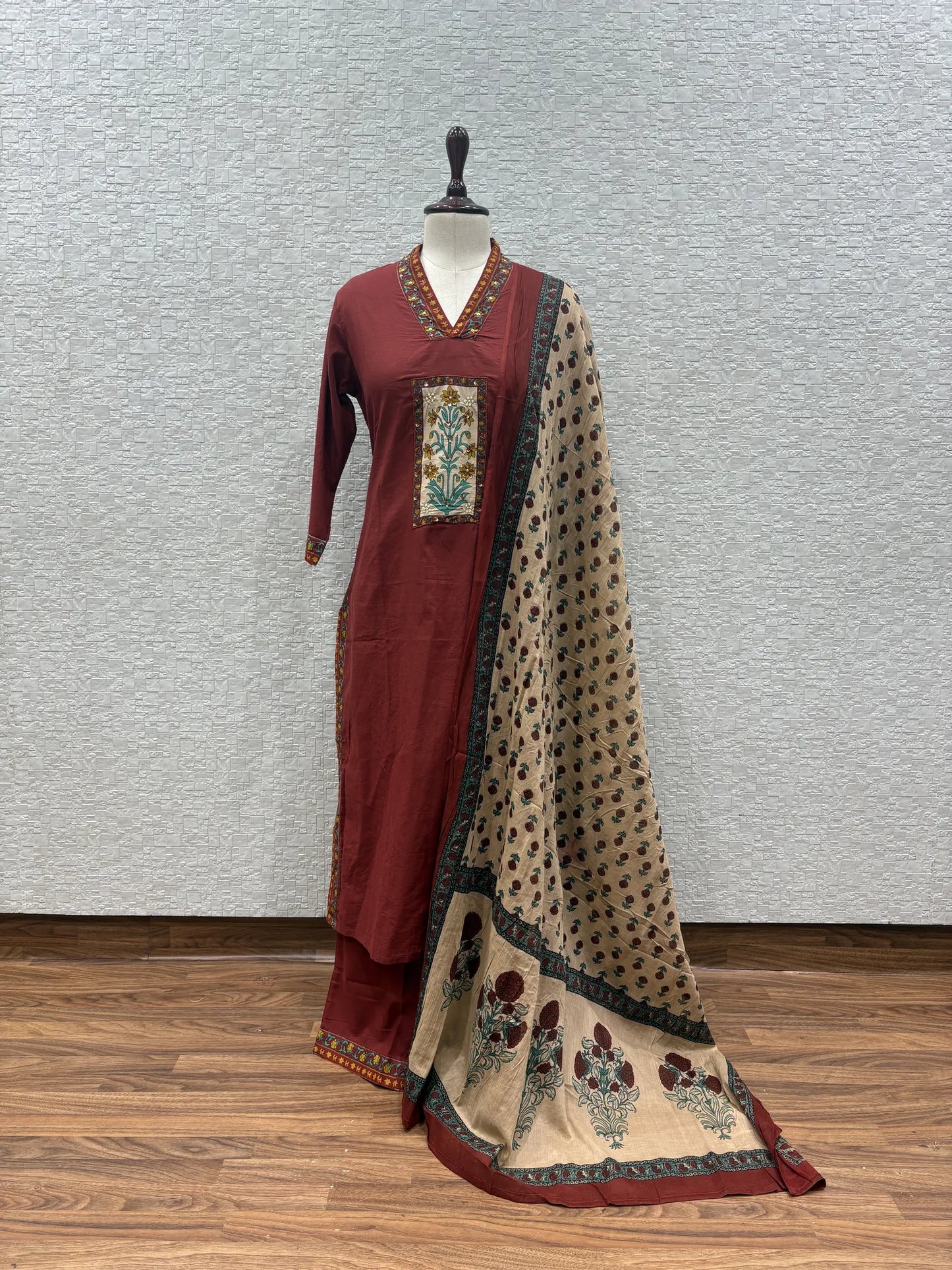 Mughal Buti Dupatta Set 147-11-60