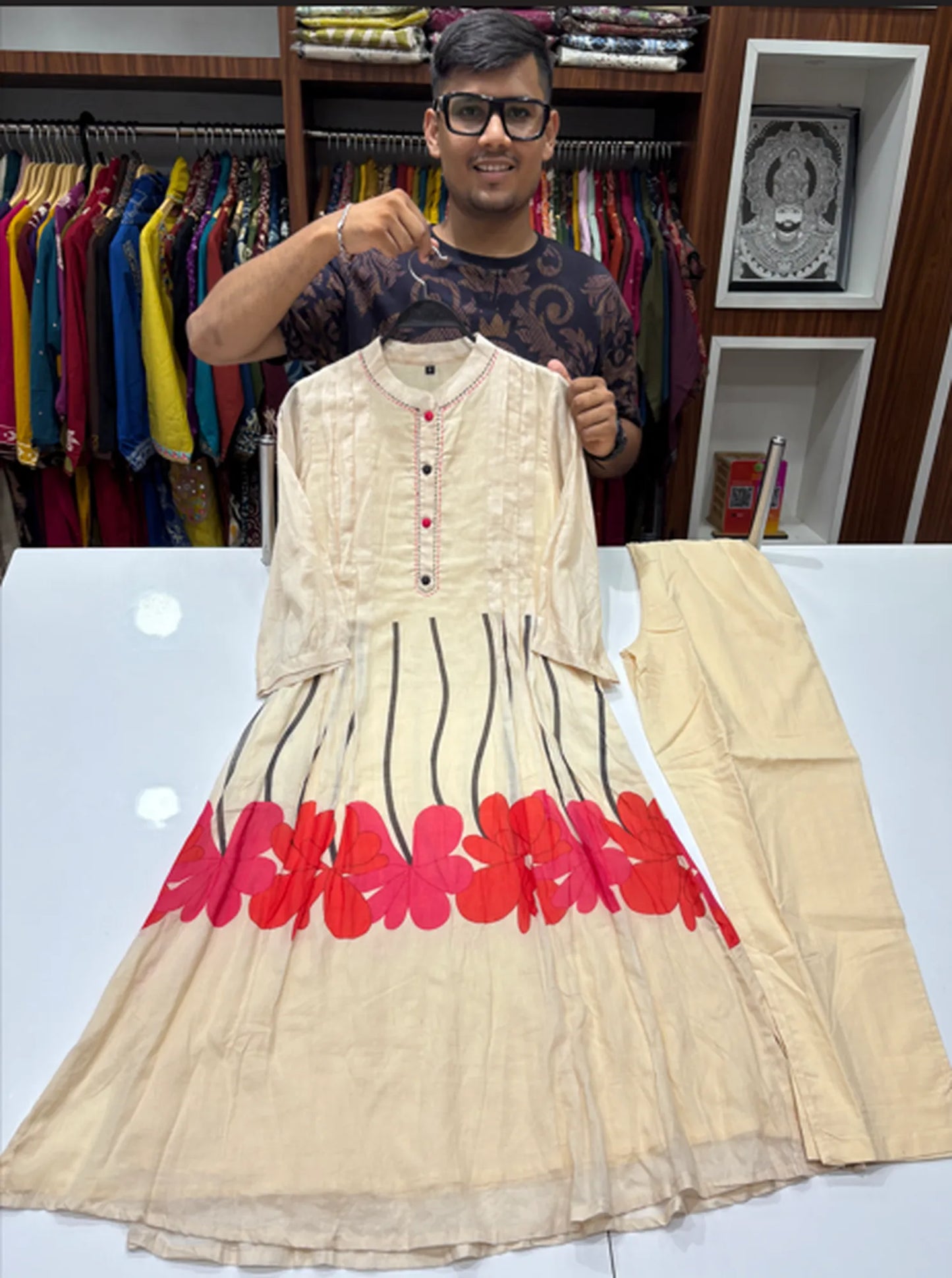 Phool Line Kurti Pant Set 5341-9-14