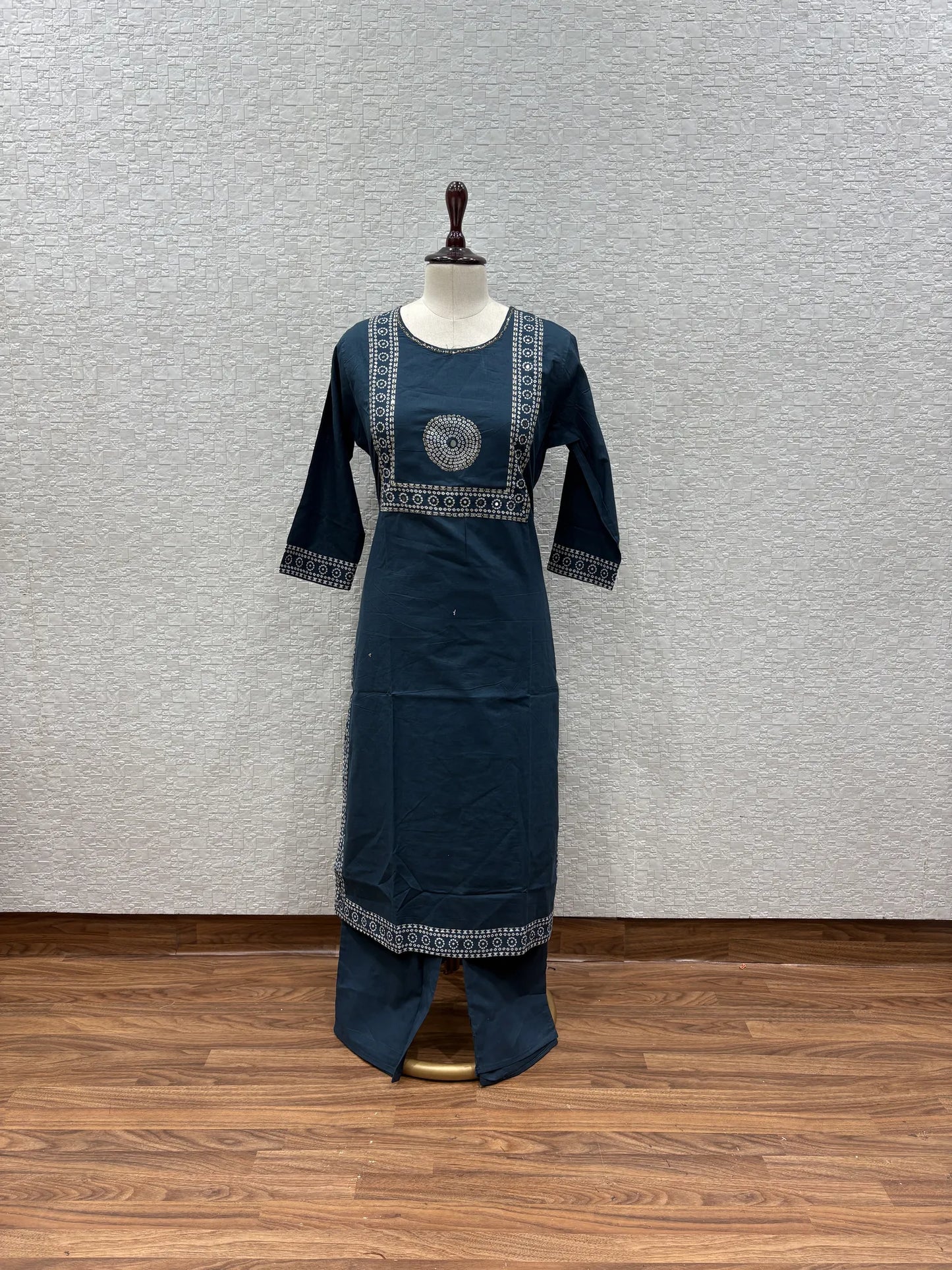 Circle Mosaic Dupatta Set 162-13-63